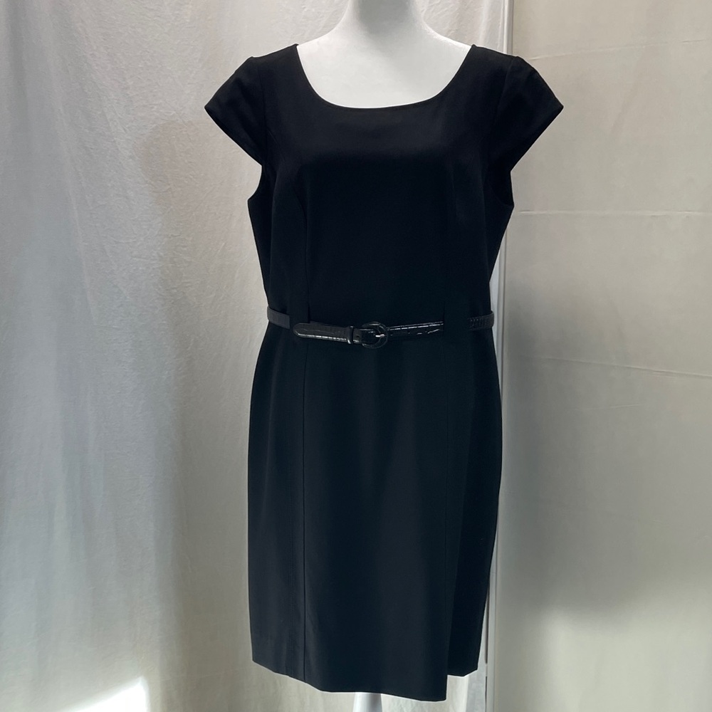 Tahari Black Cap Sleeve Mini Dress with Belt
